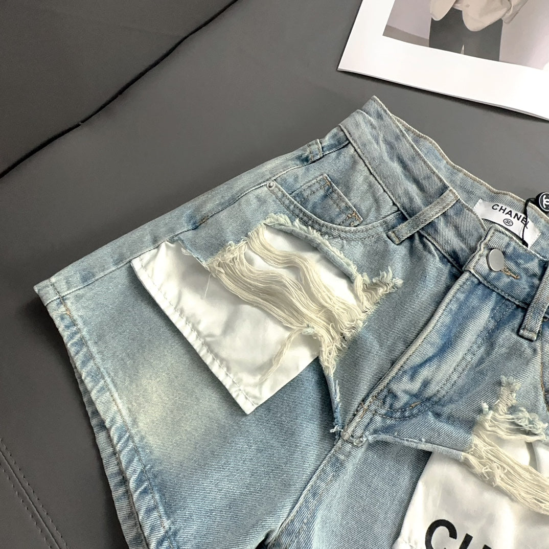 Taschenloch Denim-Shorts