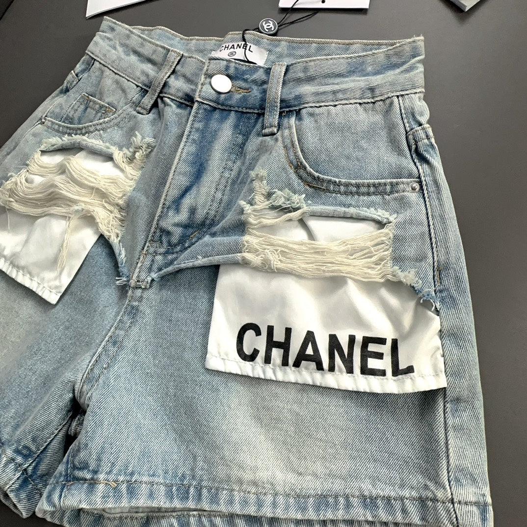 Taschenloch Denim-Shorts