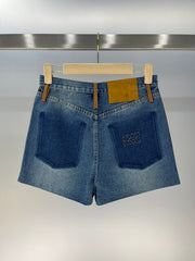 Falsche Taschenbuchstaben gestickte Patch-Shorts