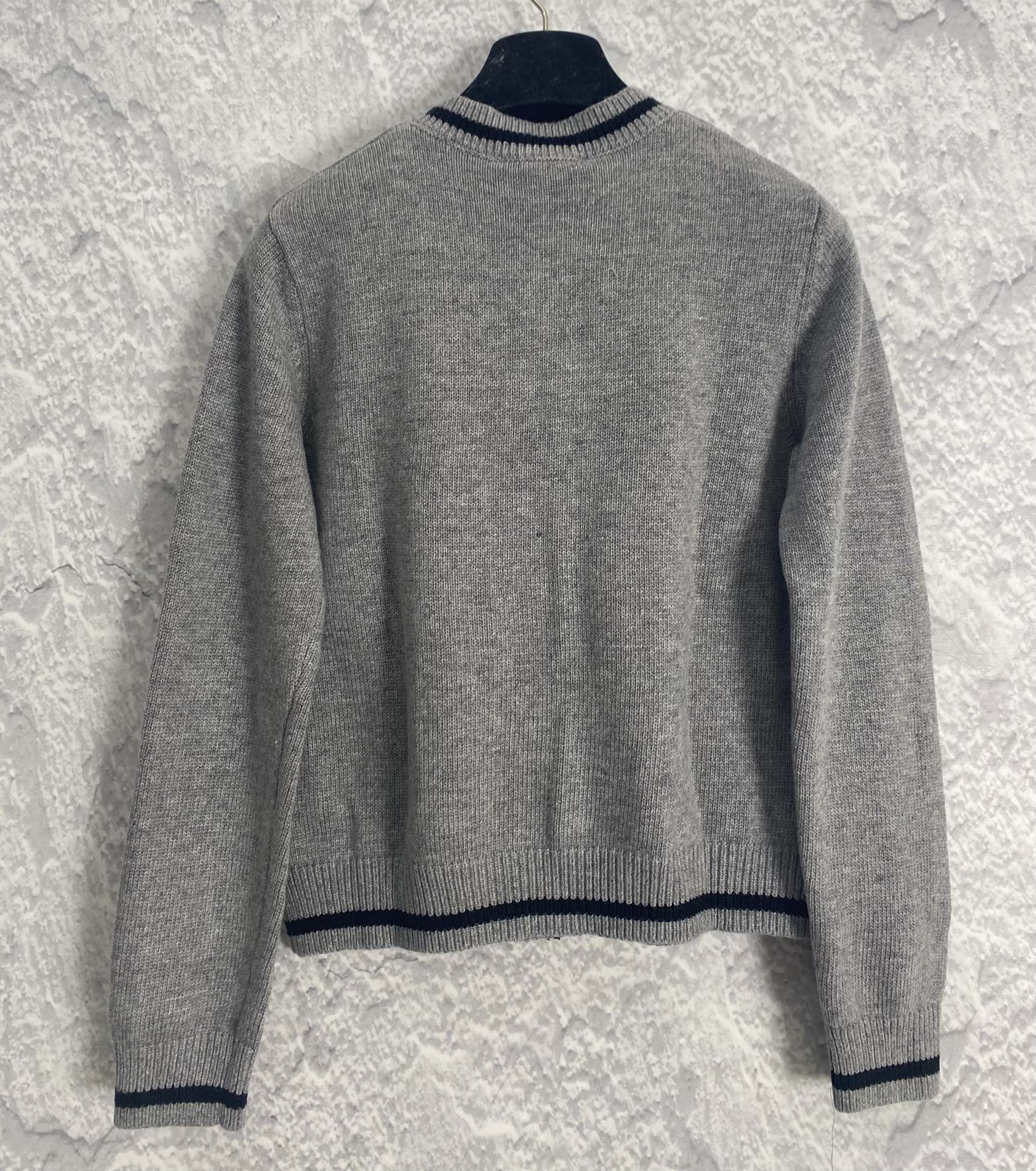 Grå Crewneck Langermet Cardigan