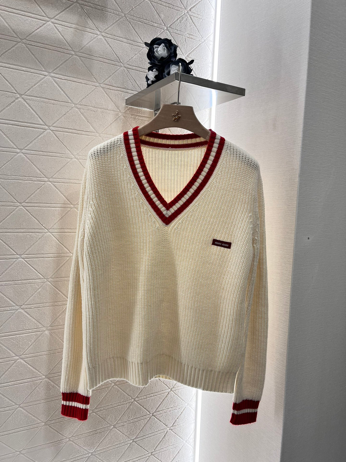 V-neck college knitted pullover sweater