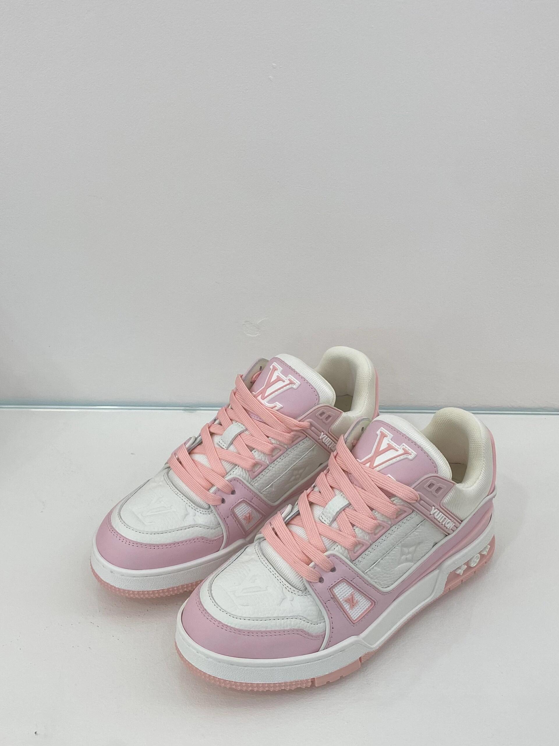 Sakura-pink Sneaker