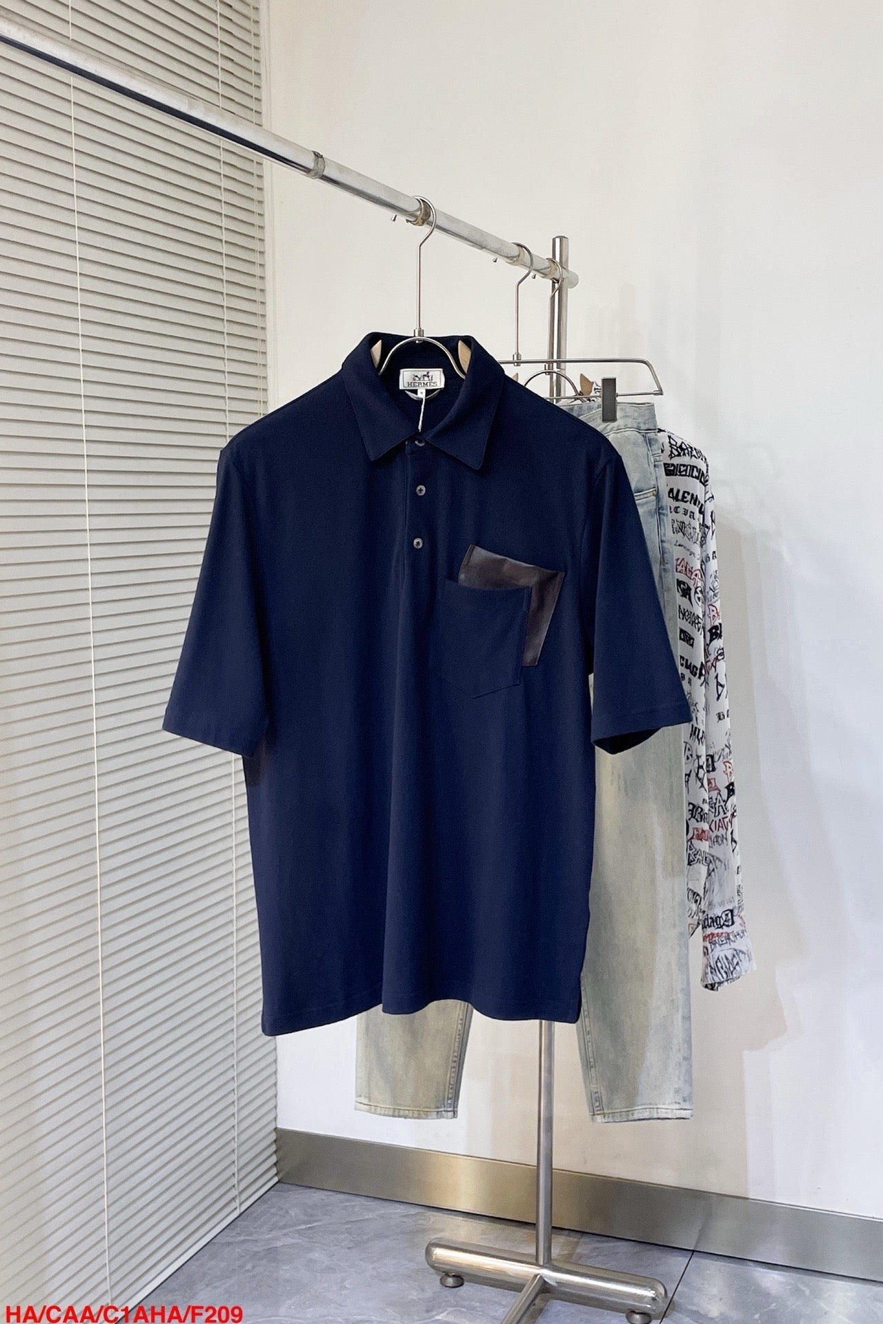 pocket lo short sleeves