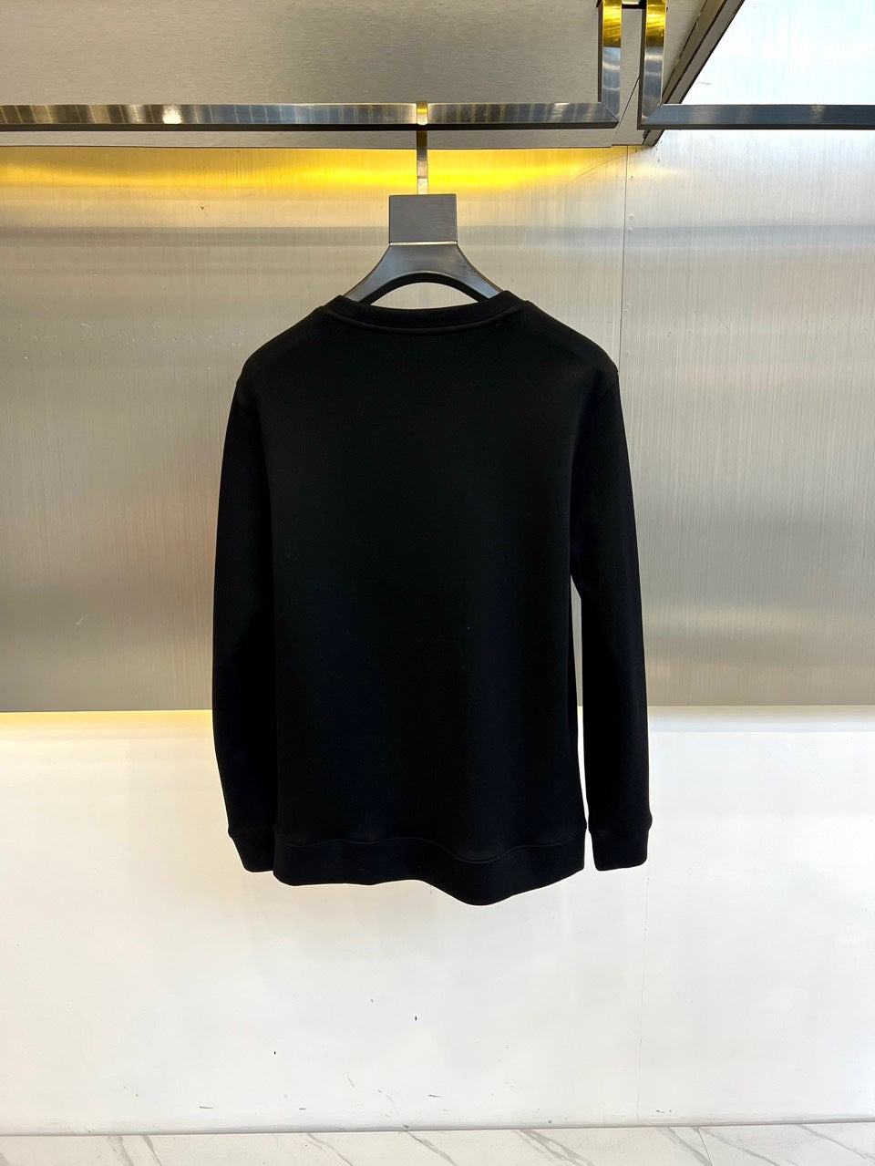 air layer round neck pullover sweatshirt