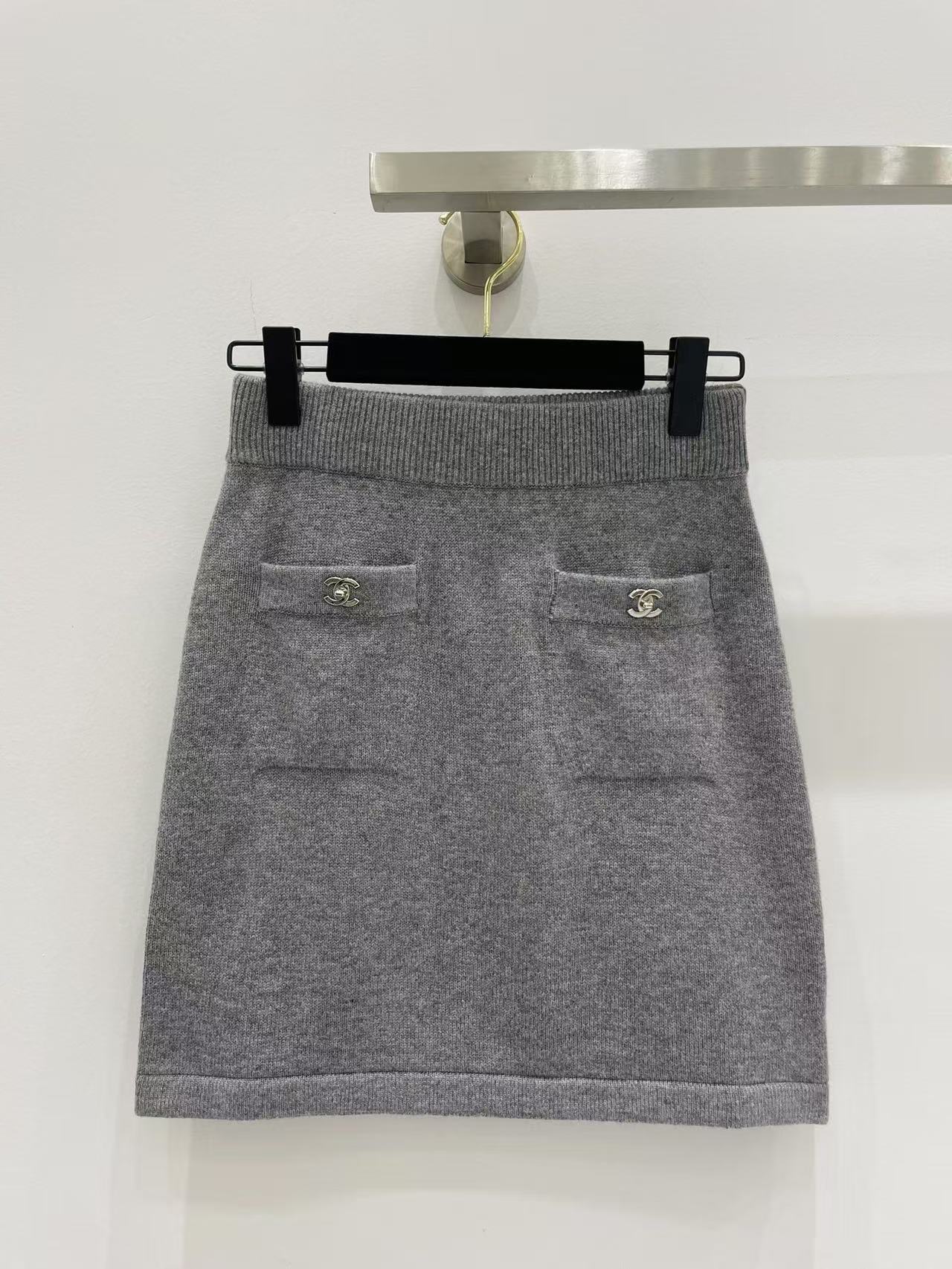 Cashmere skirt