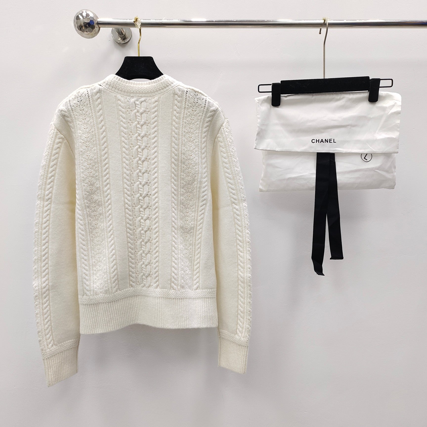 Palace style lace long sleeve cable knit sweater