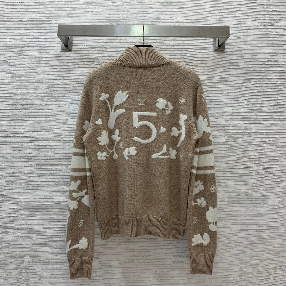 Jacquard knitted wool sweater