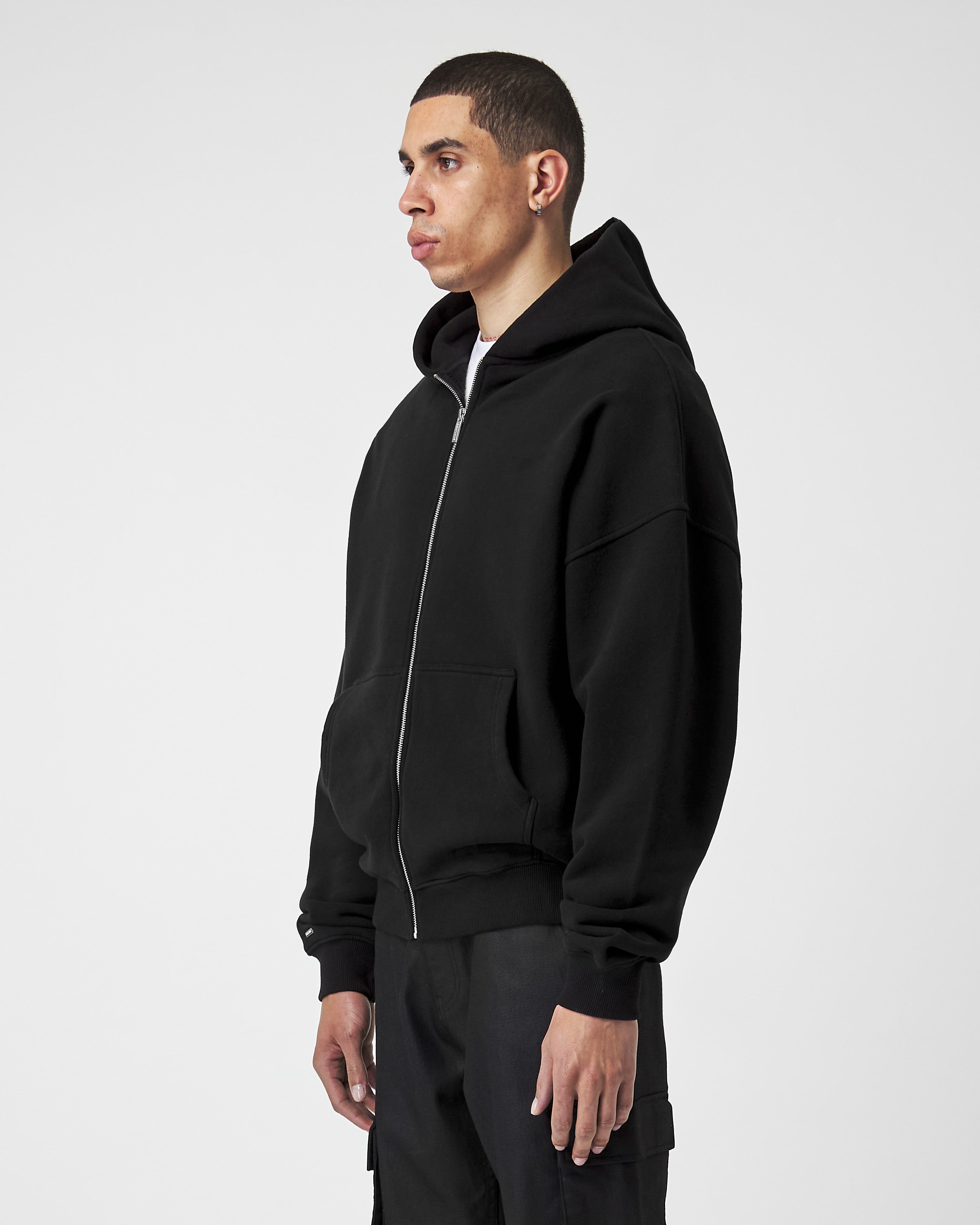 Schwarzer Basic Zip Hoodie