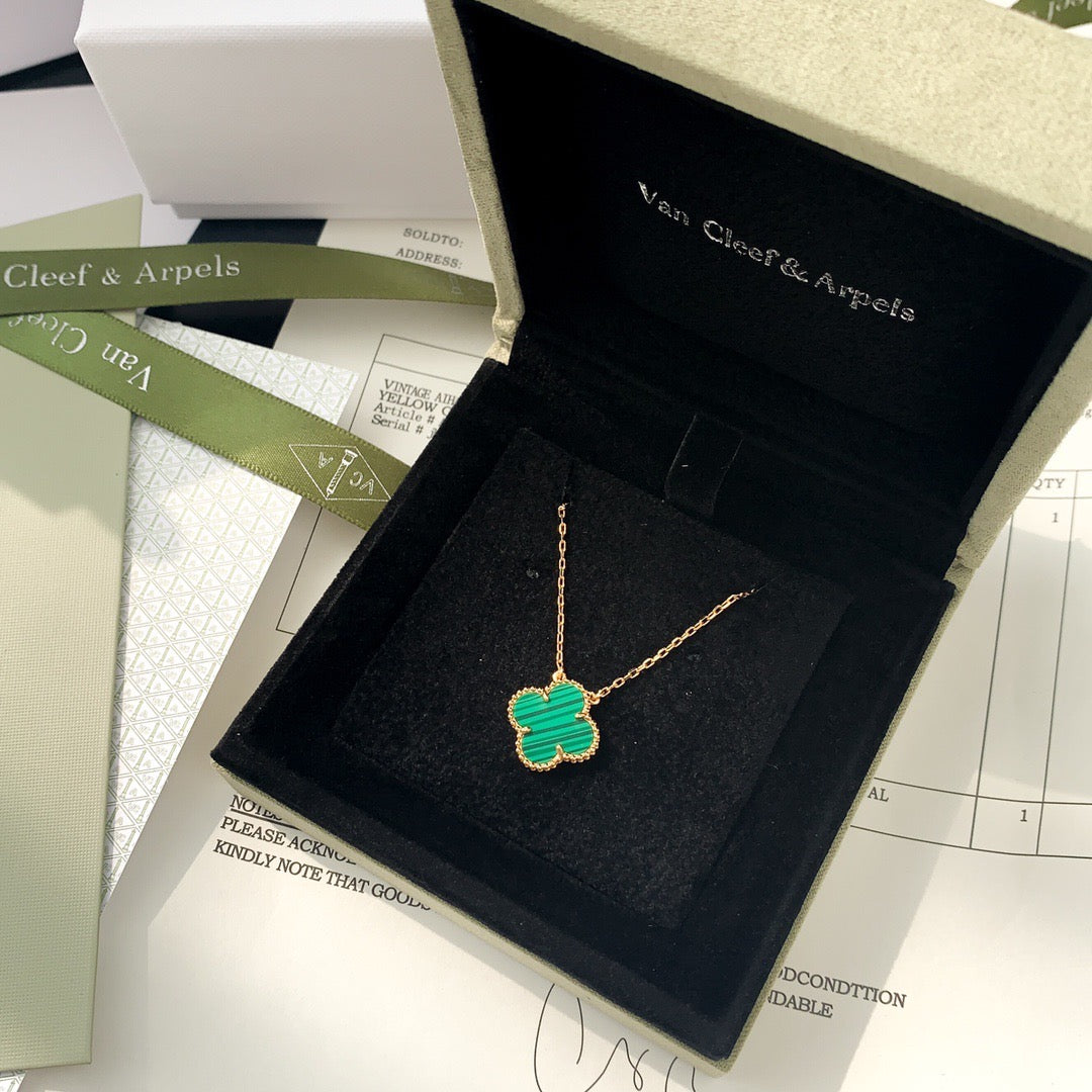 🔥🔥🔥24FW NEW VCA Four leaf clover green necklace