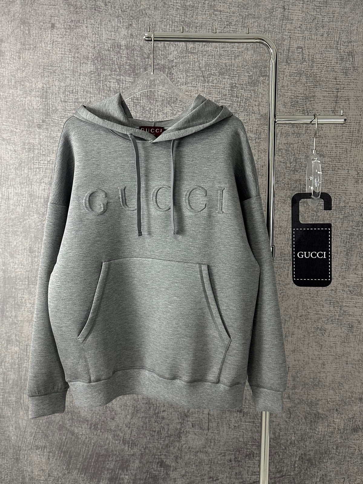 Retro fashionable hooded sweatshirt