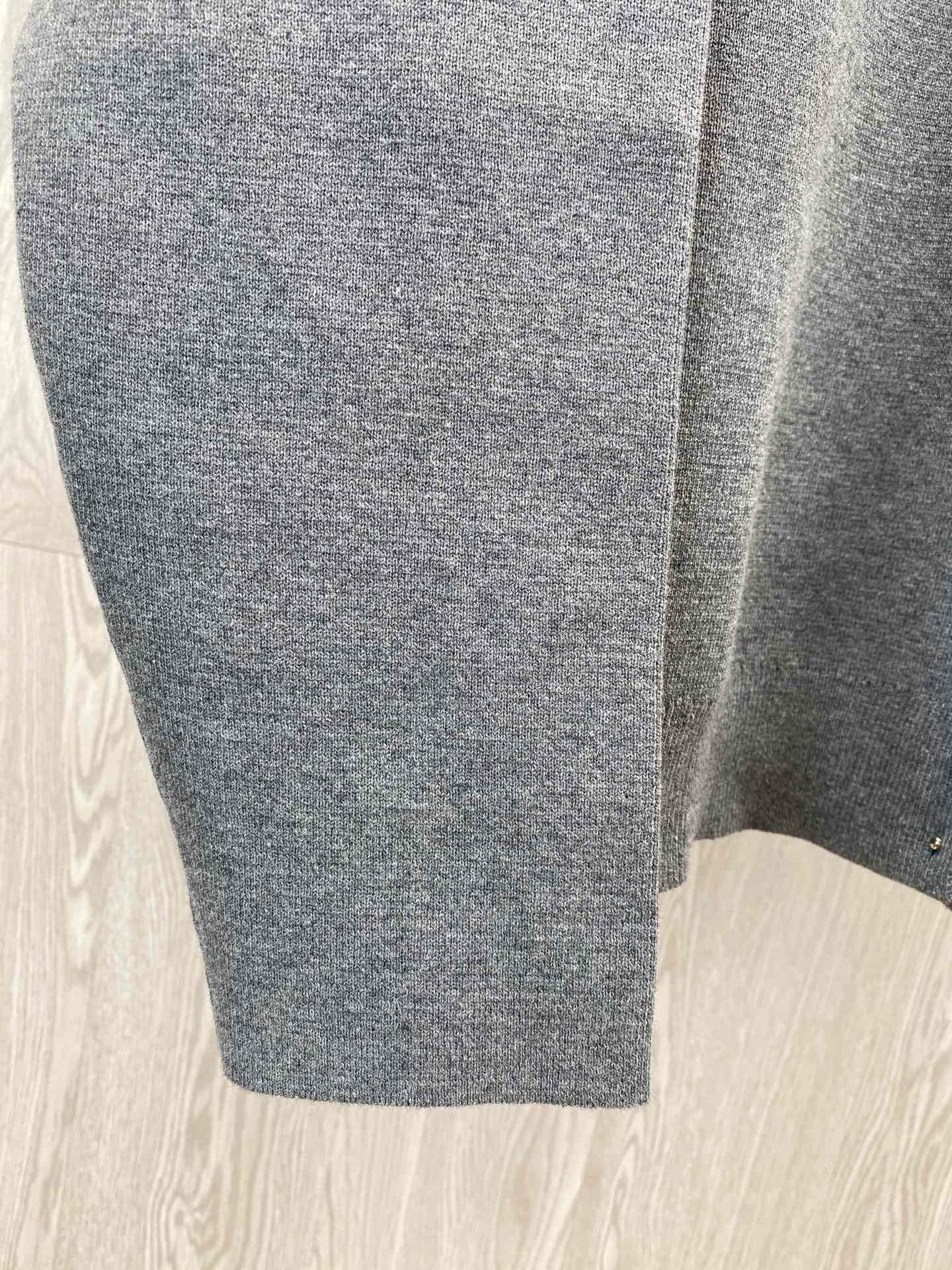 Loew Rivet sweater