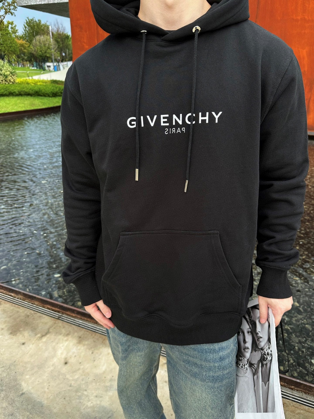 Reverse letter print hooded sweatshirt