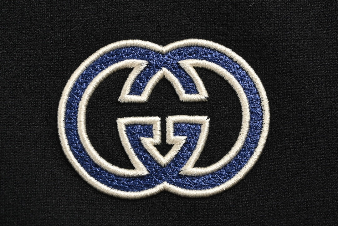 Double G embroidered small logo knitted sweater